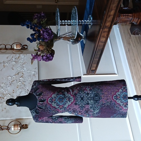 Gabby Skye Boho Multicolor Printed Knee-Length Dress. Size 4 - Picture 3 of 17